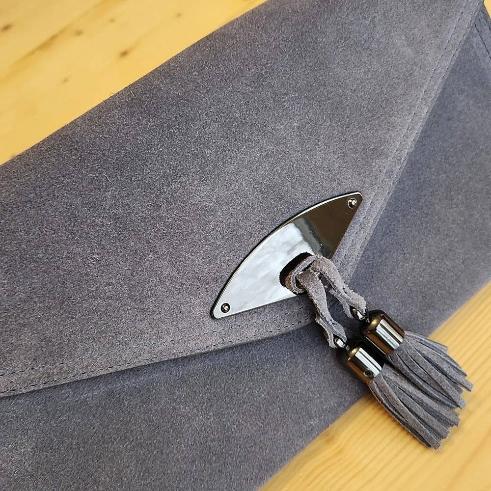 White House Black Market Envelope Clutch Wristlet Handbag Gray Suede - Picture 3 of 12